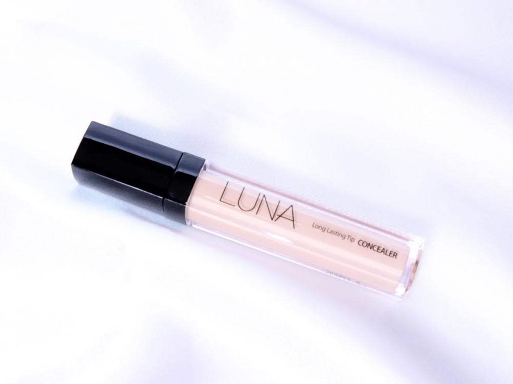 LUNA(ルナ) - ロングラスティングチップ コンシーラー 01 ライトベージュ